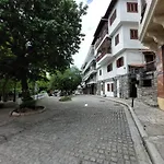 Central Garden Escape In Thessaloniki!